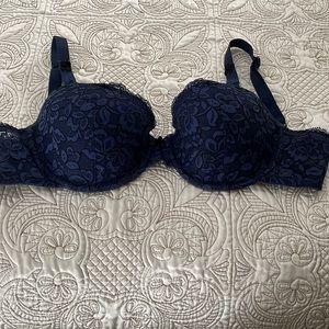 Navy Maidenform. 36C